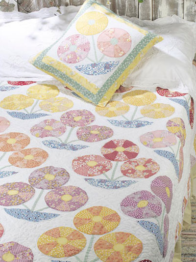 Bowl of Roses Quilt & Pillow photo
